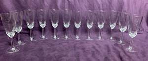 lot 135 image: Glass wine glasses