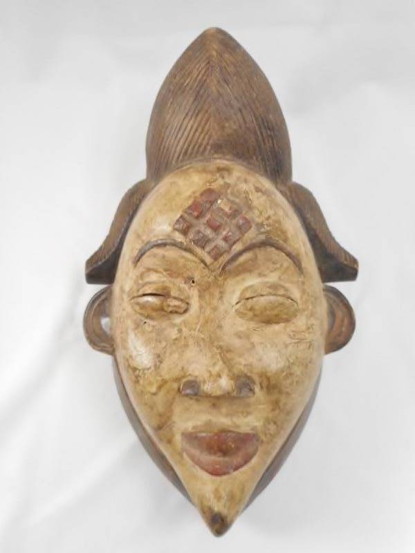 lot 72 image: Thai lady wood Buddha mask