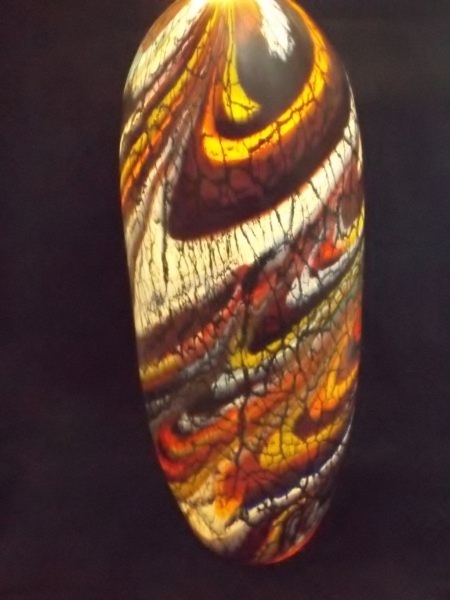 lot 13 image: Murano handblown vase signed by artist