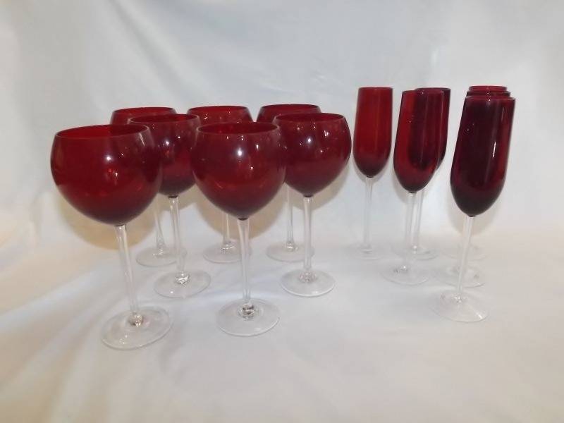 lot 23 image: Ruby Red glass wine stem glasses 7 count