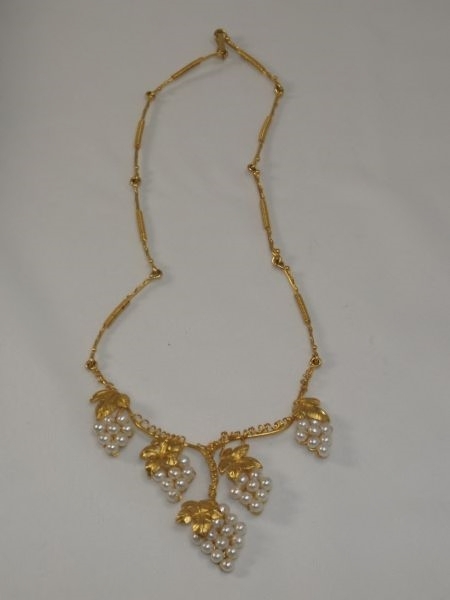 lot 33 image: 18K gold & pearl Kostas Antoniou necklace