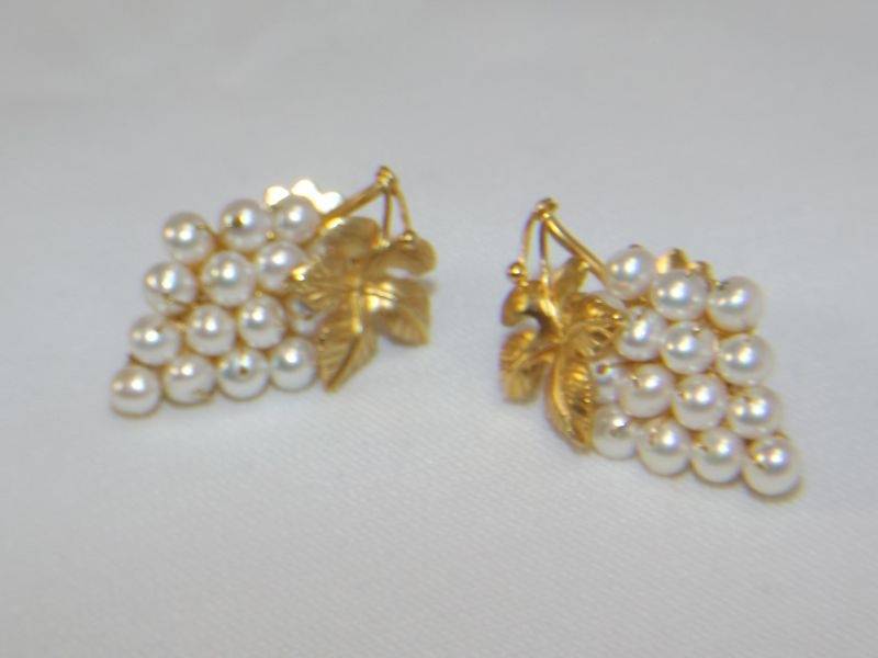 lot 31 image: 18K gold & pearl Kostas Antoniou earrings