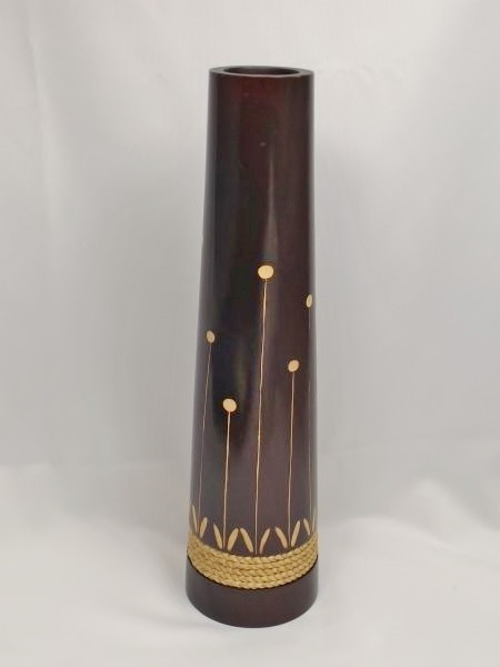 lot 46 image: Malaysian Leopard wood vase