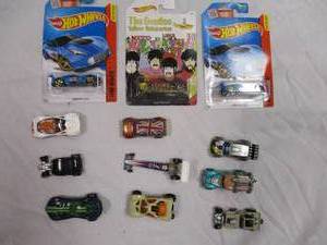lot 63 image: Lot of 12-Hot Wheels Cars, 3-in unopened packages.