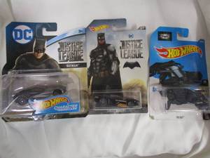 lot 56 image: Hot Wheels-3- Batman.
