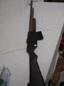 lot 17 image: M-1918 Browning Automatic Rifle (BAR) Shop Made-Prop Gun  Wall Hanger Browning Automatic Rifle (BAR) Shop Made-Prop Gun  Wall Hanger  Toy