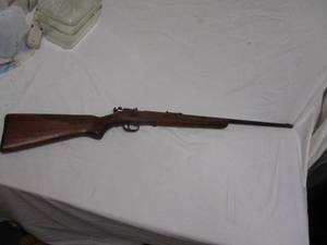 lot 4 image: Winchester Arms Co, Model 67- Single Shot, 22 Caliber (S-L-LR) Bolt Action-Youth Rimfire Rifle