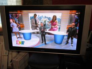 lot 89 image: Philips - 55 HD Flat TV With built-In, Super Colorful Ambient Lighting On Both Ends-WORKS