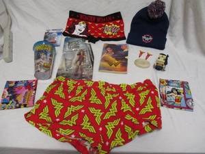 lot 67 image: Lot Of Wonder Woman Mixed  Items