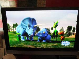 lot 74 image: Panasonic Viera-TH-50PX50U 50-Inch Flat-Panel HD-Ready Plasma Television, Model TH-50PX50U-WORKS