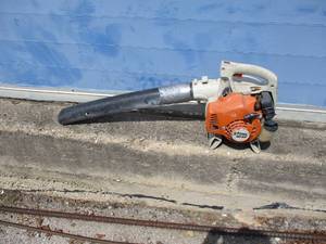 lot 101 image: Stihl Model BG-50Z Gas Powered Blower.