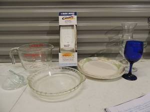 lot 39 image: Black and decker Gizmo cordless grader NIB    four 10 Corning dinner plates,   Large Pyrex measuring cup, divided glass dip bowl and more