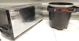 lot 43 image: 4 slot toaster works, Presto fry daddy (missing lid)