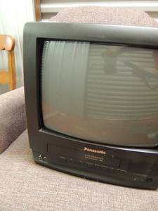 lot 54 image: Panasonic TV VHS player plus FM radio unknown working condition