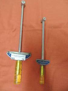 lot 75 image: 2 Torque Wrenches Indestro super 8099 12   38