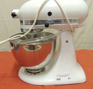 lot 81 image: KitchenAid mixer all pieces included working condition