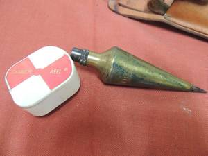 lot 100 image: Gammon Reel AKA Plum bob in carry case