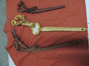 lot 103 image: Chain tension pullies x 3 all different sizes