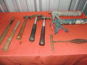lot 109 image: Hammer lot and 2 caulking guns