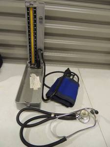 lot 118 image: Sphygmo monometer- blood pressure cuff and stethoscope