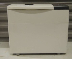 lot 183 image: Panasonic bread maker