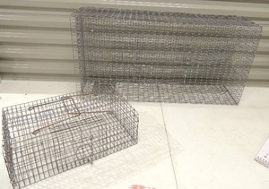 lot 221 image: 2 live traps - 1 small 1 large