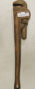 lot 238 image: CRAFTSMAN 24 heavy duty pipe wrench