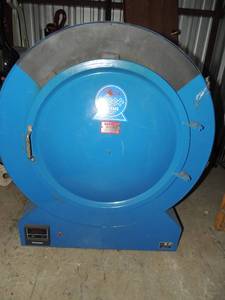 lot 4 image: Keen Oven made by Henkel 800 degree at its highest,  full of welding rods - 6 different sizes chromalox -BRING  LOADING ASSISTANCE