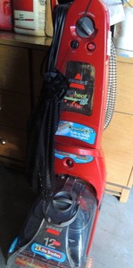 lot 260 image: Bissel preheat red carpet cleaner has all attachments and paperwork