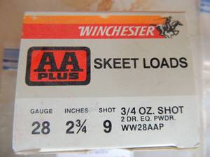 lot 28 image: 28 gauge Winchester AA 2.75 34 oz. 9 shot 1 box