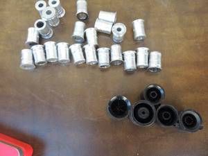 lot 283 image: MEC shot and powder bushing 10-19, 21-24, 26-31-33-36  ( QTY  22)  plus 5 POWDER bushings