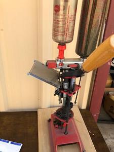 lot 34 image: MEC Grabber #762R reloader 20 gauge set up