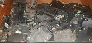 lot 65 image: LARGE LOT OF ELECTRICAL BREAKERS IN ASSORTED SIZES AS SHOWN. GENEROUS COUNT