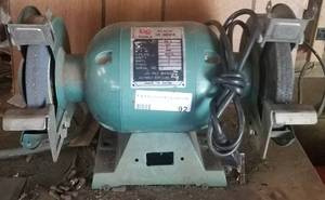 lot 92 image: BR TOOLS BENCH GRINDER MODEL BG-6 AS SHOWN.