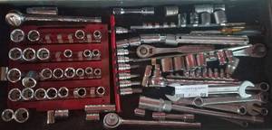 lot 99 image: ASSORTED SOCKETS, RATCHETS, EXTENSIONS AS SHOWN. CHECK IT OUT