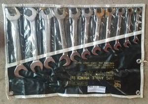 lot 104 image: BR TOOLS 11 PIECE ANGLE WRENCH SET AS SHOW. YOU ARE BIDDING BY THE PIECE