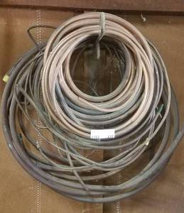 lot 122 image: LOT OF ASSORTED COPPER PIPING AS SHOWN.