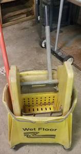 lot 158 image: MOP BUCKET WITH WRINGER AND MOP