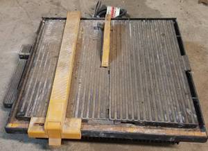 lot 181 image: PLASPLUGS TILE CUTTER AS SHOWN.
