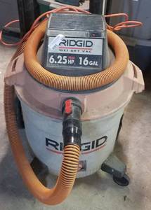 lot 203 image: RIDGID 16 GALLON 6.25 HP WETDRY VAC AS SHOWN.