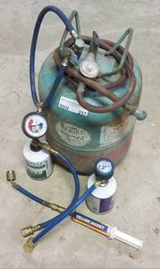 lot 217 image: REFRIGERANT TANK AND GAUGES AS SHOWN.