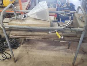 lot 221 image: TEXTURE SPRAYER GUN, SCAFFOLD AND MORE AS SHOWN.