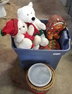 lot 251 image: LOT OF CHRISTMAS PLUSH ANIMALS, BOXES AND MORE AS SHOWN.