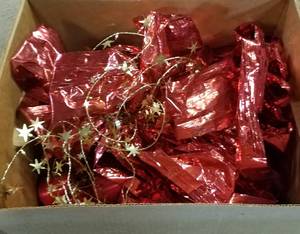 lot 270 image: VINTAGE CHRISTMAS ORNAMENTS AND MORE AS SHOWN.
