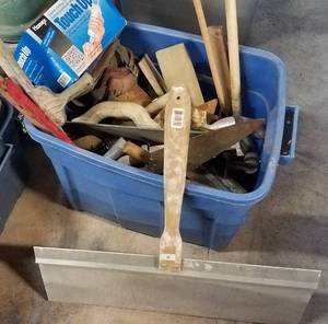 lot 278 image: LOT OF CONCRETE TOOLS AND MORE AS SHOWN.