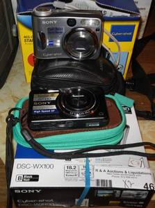 lot 46 image: 2 SONY DIGITAL CAMERAS IN STYLESMODELSCONDITION SHOWN. YOU ARE BIDDING BY THE PIECE