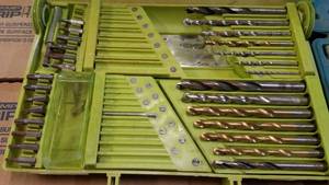 lot 324 image: LOT OF DRILL BITS AND MORE AS SHOWN