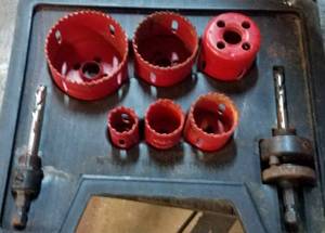 lot 363 image: BI-METAL HOLE SAW KIT IN CASE AS SHOWN.