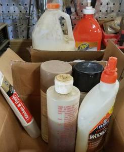 lot 444 image: LOT OF MISCELLANEOUS ITEMS AS SHOWN.