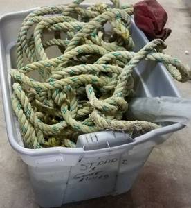 lot 471 image: LOT OF STRAPS AND ROPE AS SHOWN.